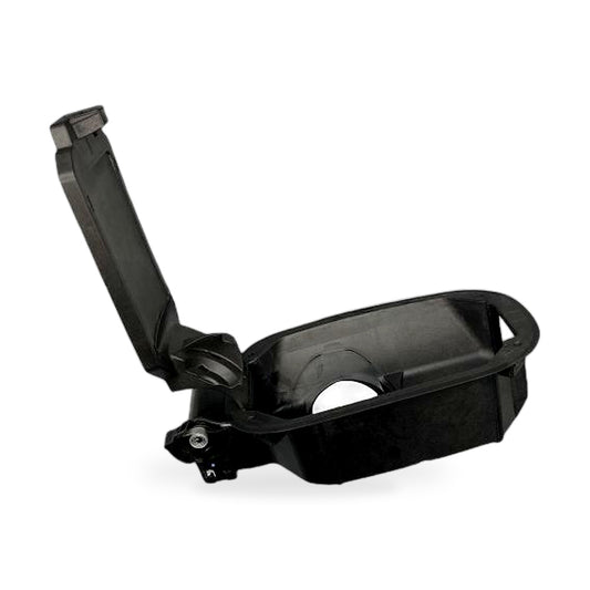 Place an order with neutral packaging noted. Suitable for Mercedes Benz GLC fuel tank flap base (specification: fuel tank cover base+flap) - ZT2