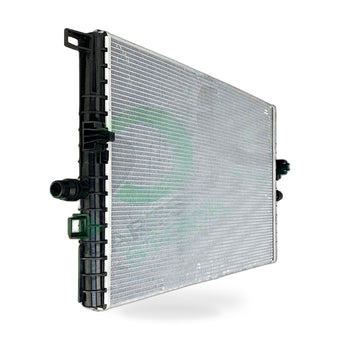 compare product Radiator Suitable for Tesla Model 3 Model Y 2020-On 592x26x375.5mm